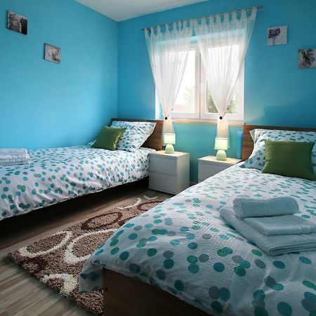 Apartment Valmas Pula Ngoại thất bức ảnh