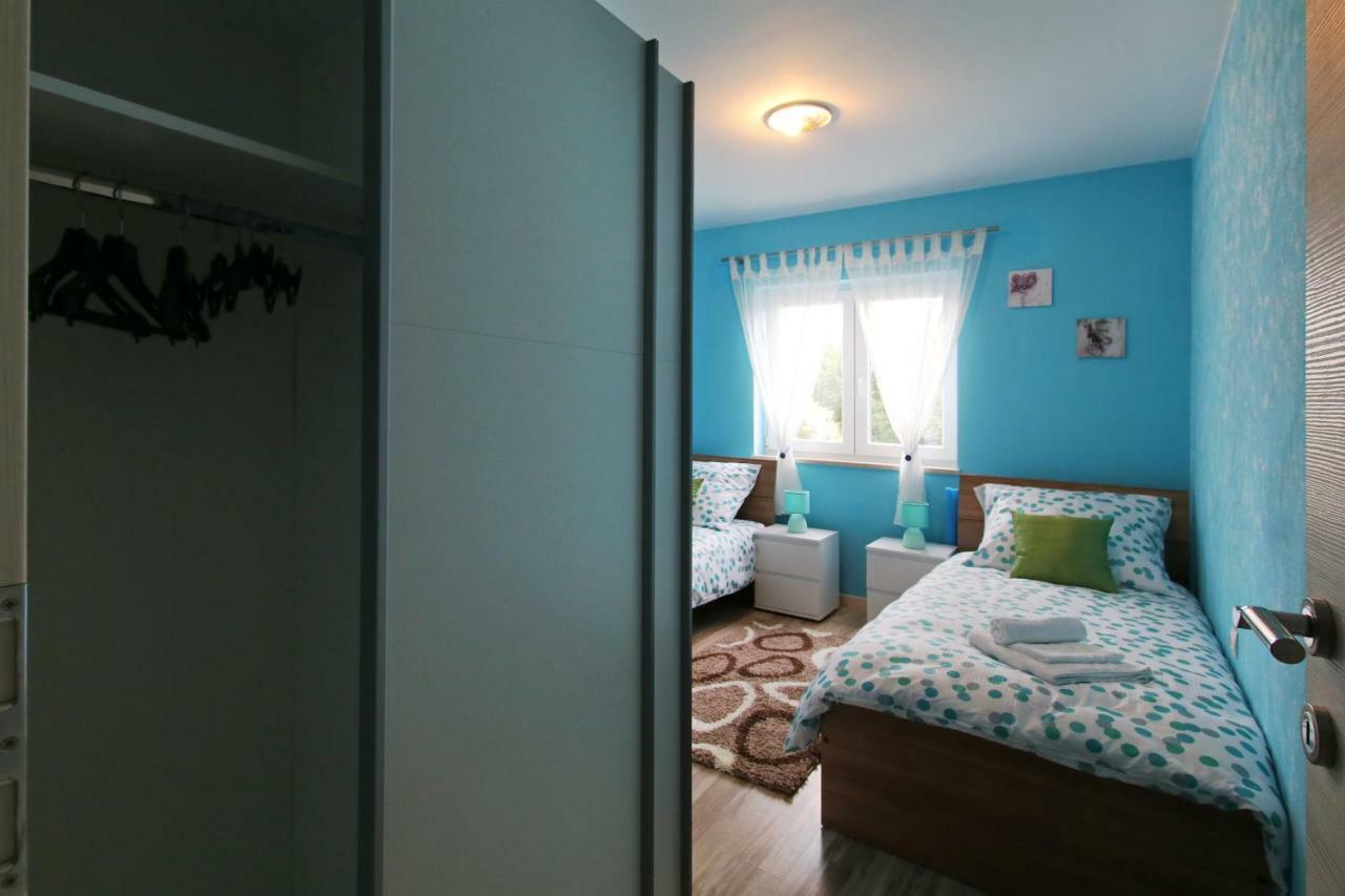 Apartment Valmas Pula Ngoại thất bức ảnh